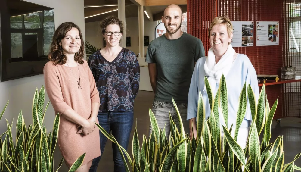 Het 4-koppige team van Acasus in het kenniscentrum te veurne